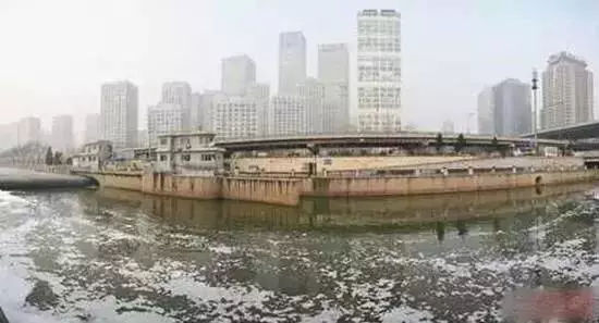 看看您家用的水管，是不銹鋼水管太貴，還是家人的健康不值得投資？